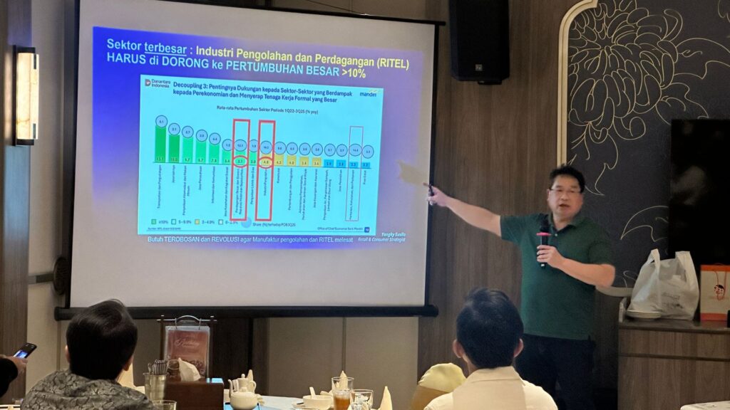 Yongky Susilo Former Executive Director Nielsen Indonesia berbicara di forum SDI April 2026