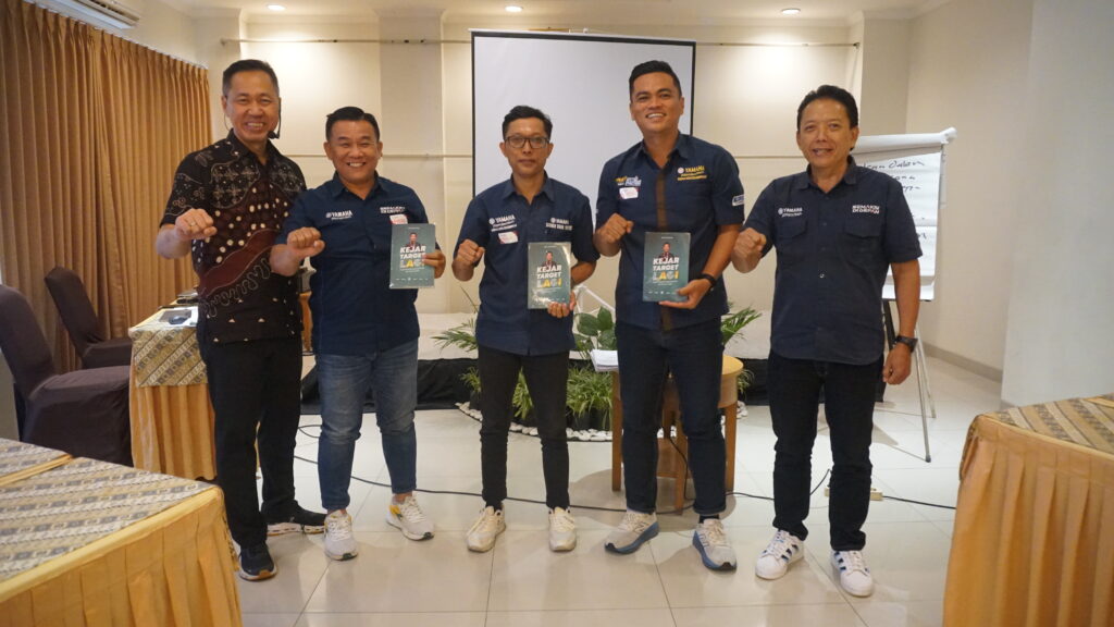 Sesi pelatihan kepala cabang dealer Yamaha dengan pendekatan gamification oleh Dedy Budiman, M.Pd