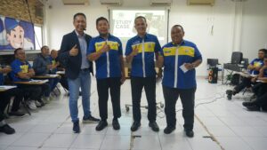 Peserta training kepala bengkel BOS mengikuti sesi retensi pelanggan bersama Dedy Budiman Derap Dynamis