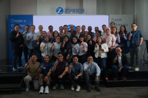 Dedy Budiman menjelaskan framework PROGRESS untuk program Train the Trainer sales Zurich Asuransi Indonesia